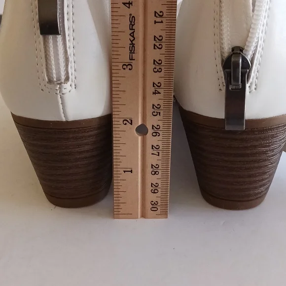 Kim Rodgers White Cresta ultra comfort sandals - Picture 10 of 13